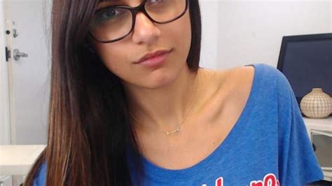 mia kahlifa porno|Mia Khalifa Videos Porno 